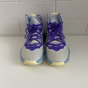 Nike LEBRON XIX GS EUR38,5 US6 UK5,5 -‎ DD0418-412 No Box
